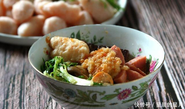 番茄|天冷自己在家吃火锅,做法简单、有荤有素吃到撑,成本不过30元