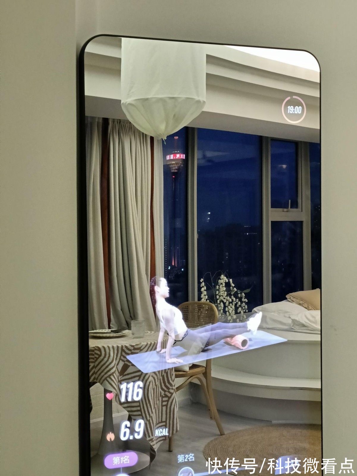 电源|宅家即可完成健身房式锻炼，FITMORE智能健身镜体验评测