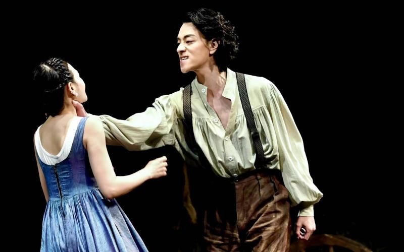 人艺小剧场|人艺小剧场开幕戏《榆树下的欲望》：郑云龙于明加演出激情戏背后的心理层次