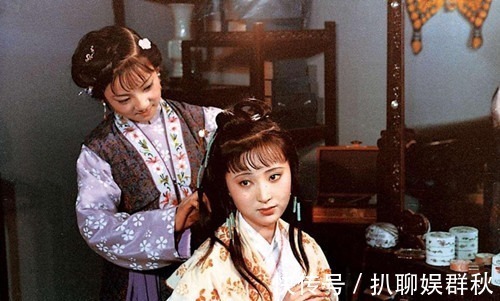 贾母&为什么黛玉能和丫环情同姐妹,宝钗却不能?不仅是性格的问题