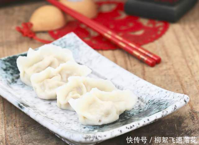 肉馅|白菜做馅别直接拌，面点师告诉你详细做法，饱满不出水，鲜香好吃