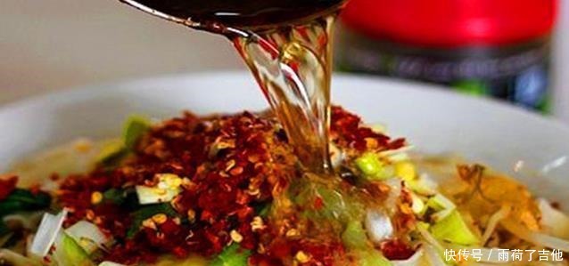 《山海情》感同身受下的集体记忆,乡党吃了么