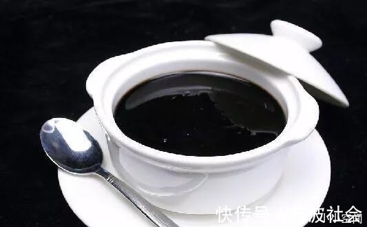 毛囊|白头发增多,可能与年龄无关,多是这3个因素在作怪!不妨看一看