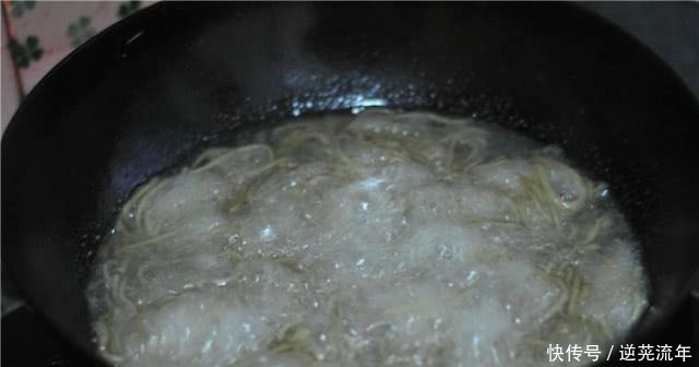 红薯粉|用它代替晚饭,我坚持吃了1个月,皮肤白了腰变细了,穿啥都好看