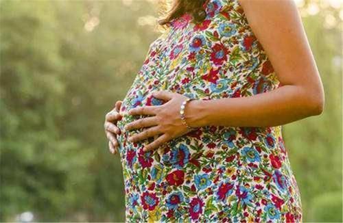 孕期|胎儿“畸形”跟“吃”也有关,这3样东西,孕期再想吃也要忍住