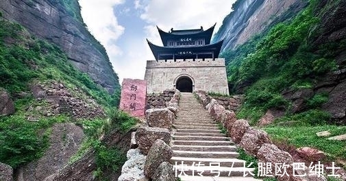 王晏媄$10首写雨诗词,《春夜喜雨》第三,《巴山夜雨》第二,哪首第一?