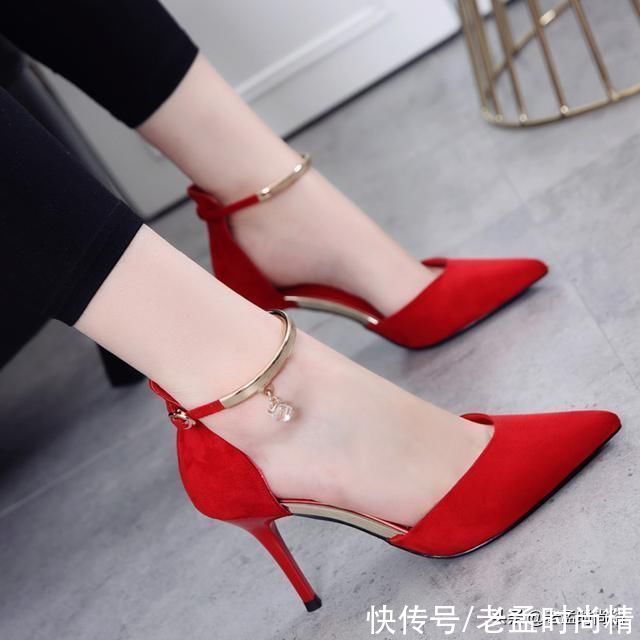 高跟鞋|女人爱高跟鞋不是没有道理的,显瘦显腿长特别的性感