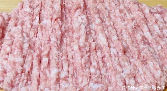 饺子馅好吃有秘诀,教你饭店不外传的配方,肉馅鲜香美味不腥!