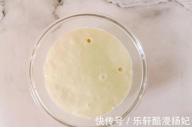 玉米粒|在家做香浓可口的肉松奶酪面包,制作简单,口感丰富