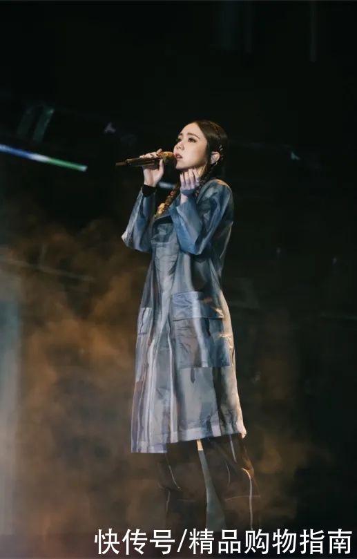 顶流们的阳谋，联手把国潮穿出圈