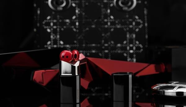 真机 “她,真的很好看” 华为口红耳机真机实拍尽显时尚气质