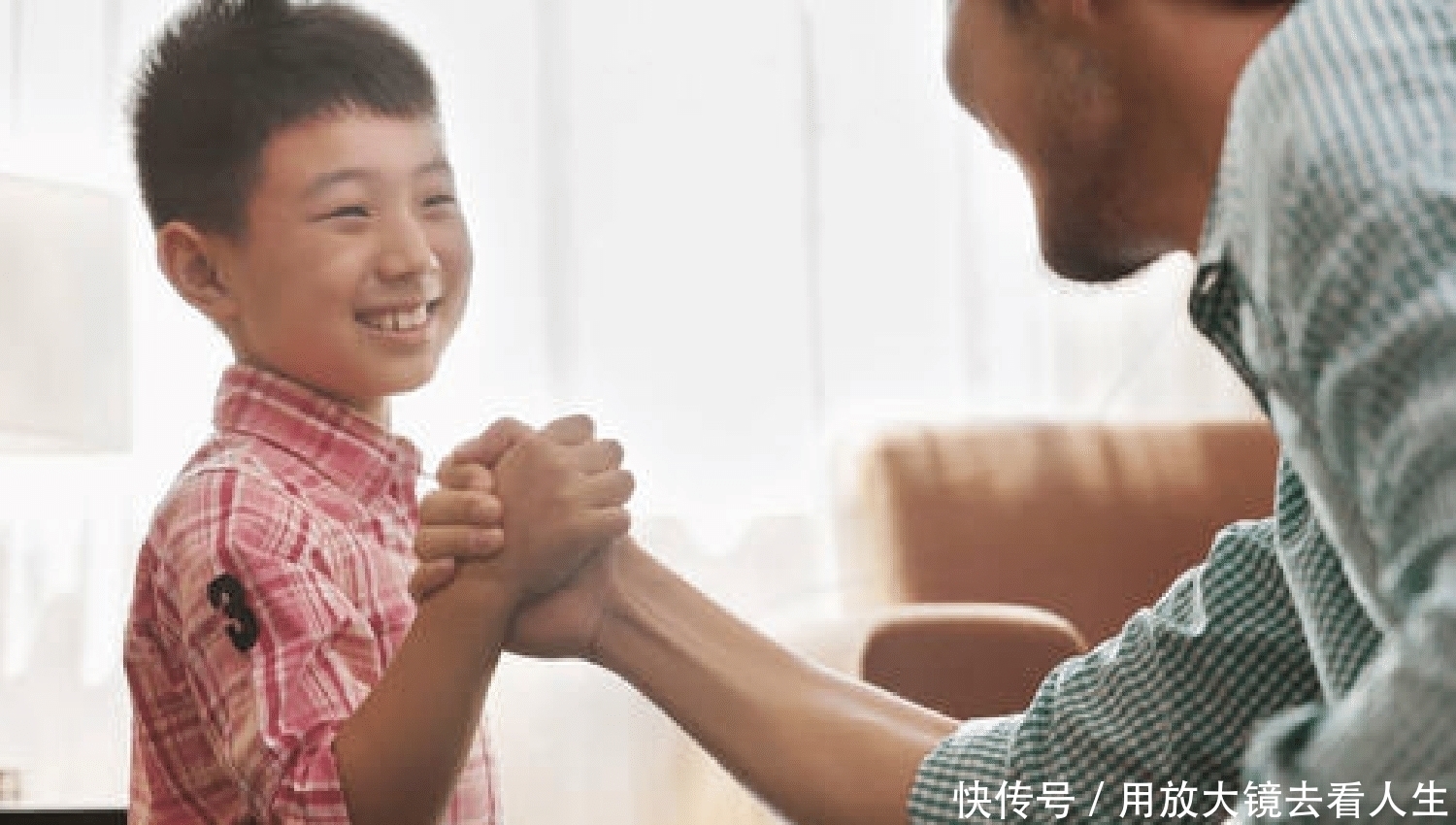 同学录|小孩子的恶意能有多大?这本六年级的同学录,揭露了残酷的真相