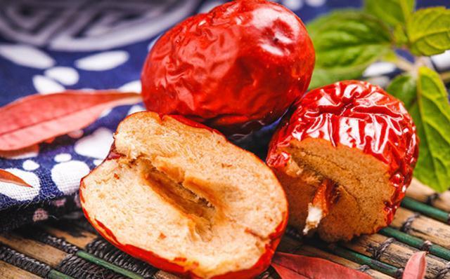 桑葚|睡不好是心火旺,入睡难是肝郁结,建议常吃这5物,或可有助睡眠