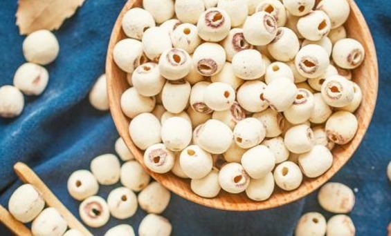 宫女们|女性要排毒，不妨多吃4种食物，排毒养颜，补钙明目，肌肤能水嫩