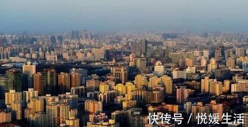 购房者|为何大家都不建议回老家买房内行人做了详细分析,刚需懂了