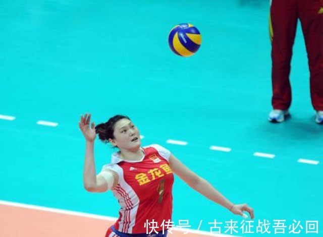 陈忠|女排主攻被誉为郎平第二,一记扣杀打晕日本主力,退役任三个要职
