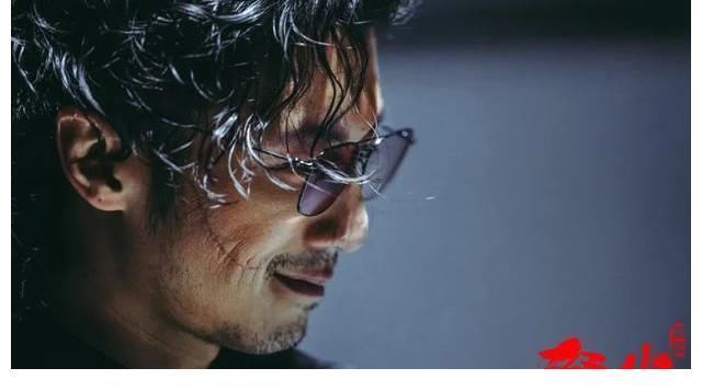 廣電頒布“限籍令”？看看這5位明星是怎么做的