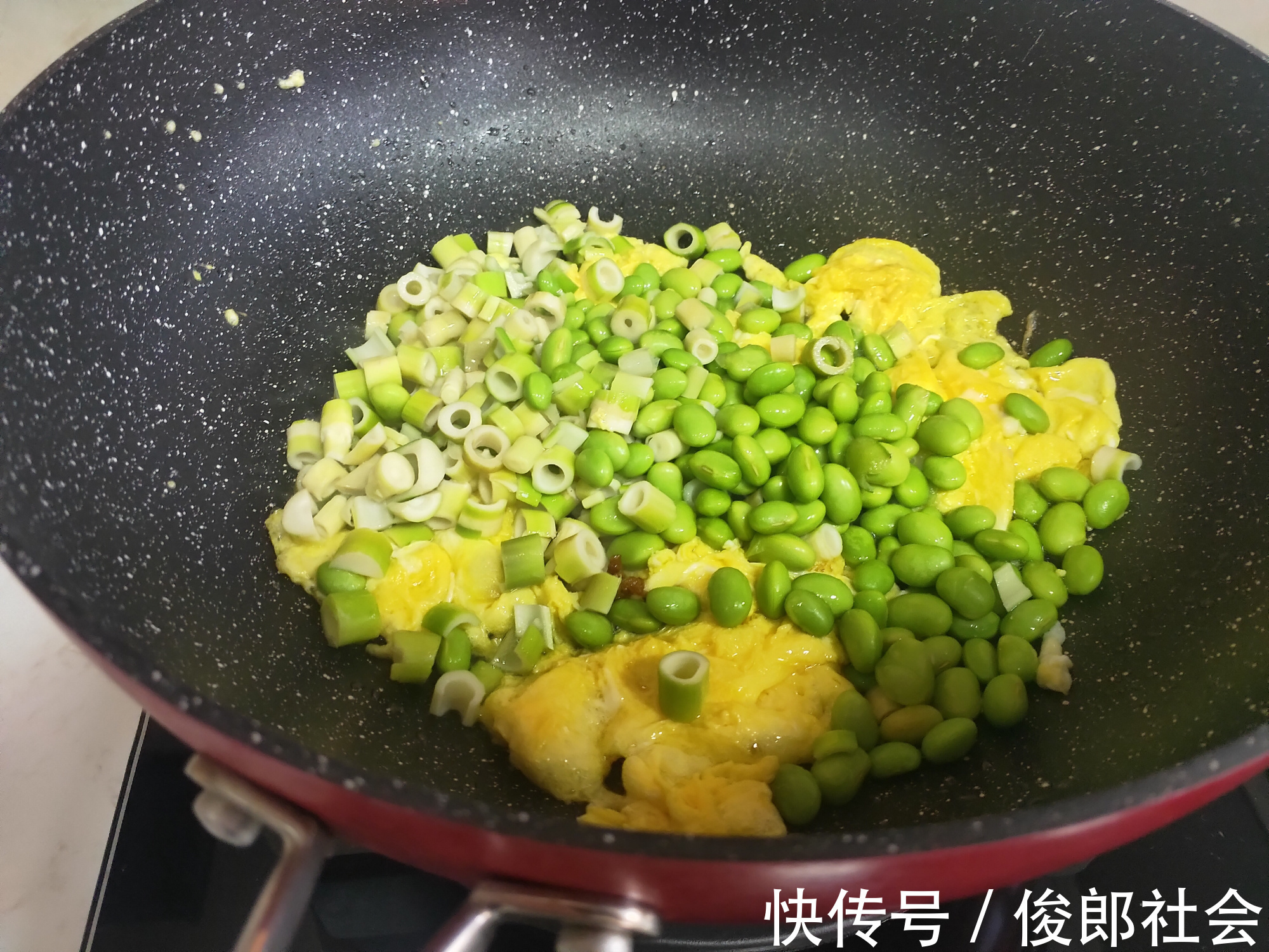 野山笋|这盘菜,让儿子舍弃了喜欢的排骨,首先把它给光盘了