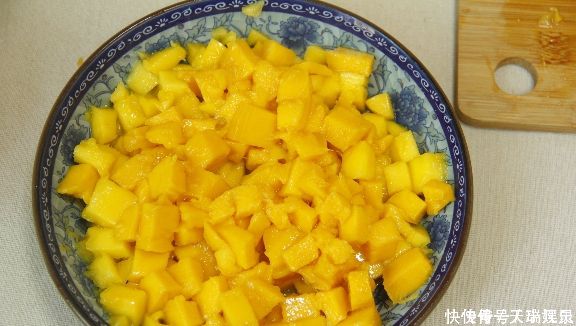 原来做蛋糕这么简单,不用烤箱也能做,再也没有在外面买过了