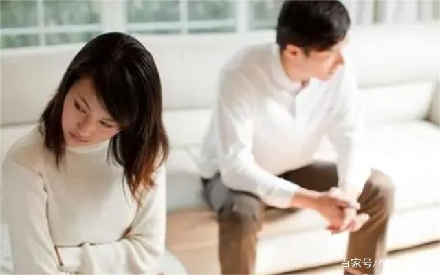 后半句&俗话说“久病床前无孝子”,实则下半句说尽世态炎凉,却鲜有人知