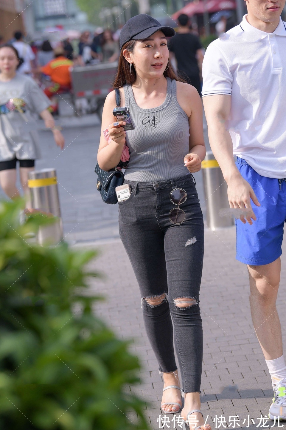 烟灰|青春靓丽的美女，运动风十足，好想和她谈恋爱