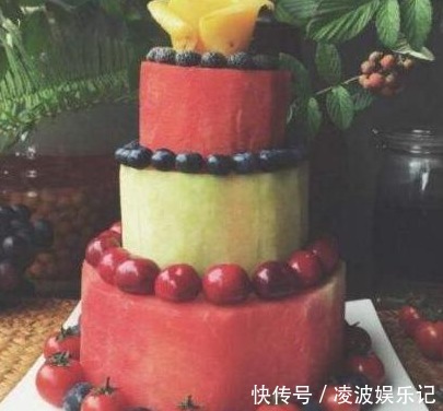 李子柒花3小时做“水果蛋糕”,看到无滤镜食物,网友:这能吃?