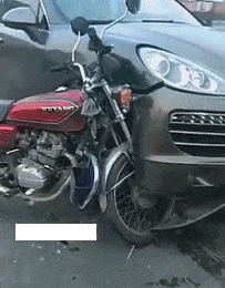 |搞笑gif:这是谁设计的,设计师快给我出来