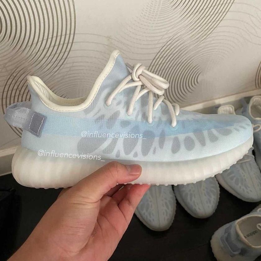 全新升级的 Yeezy 350 V2 ？这次有多款新配色曝光！