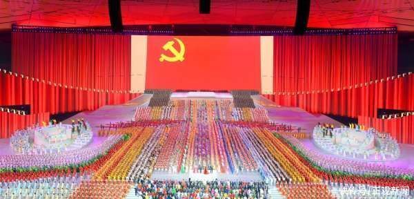 壁纸|每张都是壁纸！高清大图感受《伟大征程》超惊艳舞美