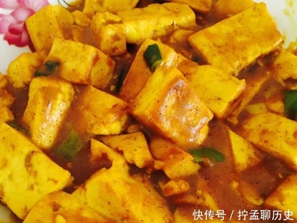 又软又糯的咖喱豆腐,让你食欲大增