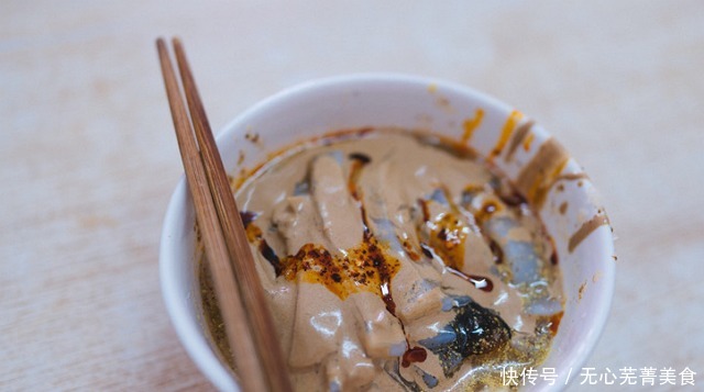 煎饼卷菜|夏天到西安旅游,有哪些让人胃口大开的美食当地导游给出答案!