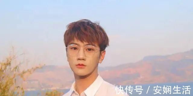 王骁|何旻哲黑料满满,但能顺利参与录制,肯定是节目组准备的炮灰