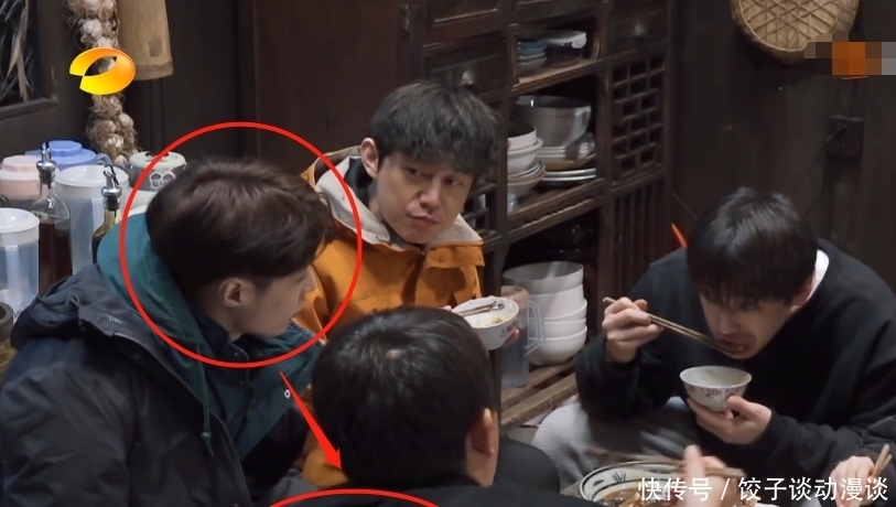 为何要参加《向往5》?何炅吃饭时再三追问,张艺兴终于松口了