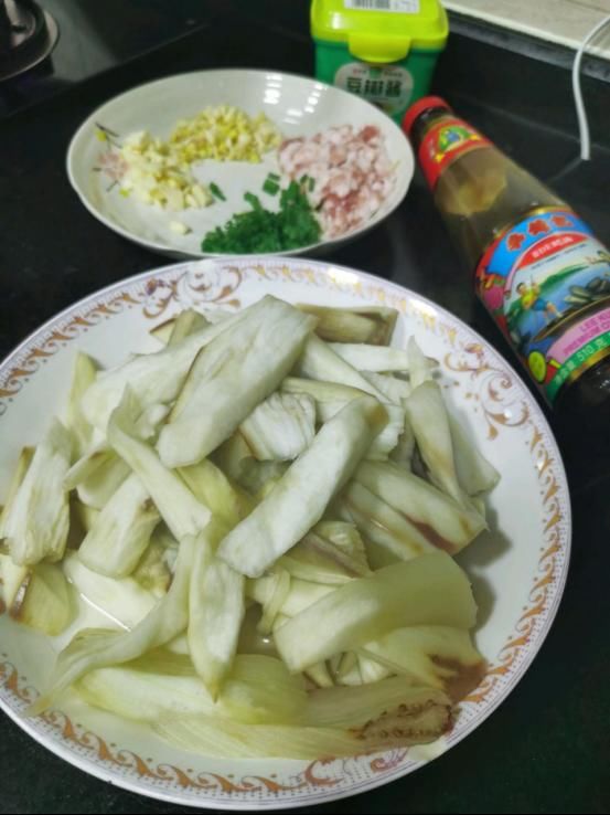 豆瓣酱|茄子太多吃不完？教你和肉末一起做，操作简单超级下饭哦