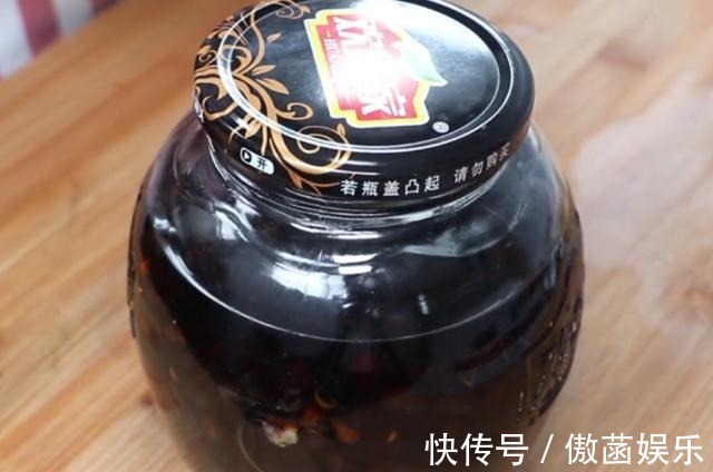 醋泡黑豆|黑豆全身都是宝,简单一做,营养又好吃,美容护发,养生效果极好