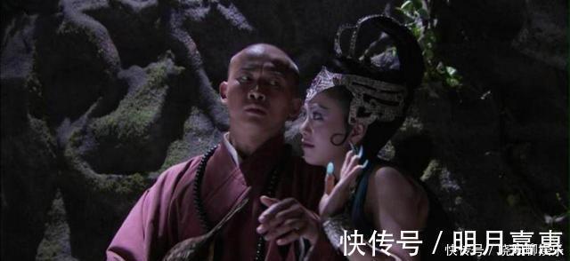 西游记中&西游记中有个妖怪,非常美丽,看似柔弱却心比天高,连观音都怕它