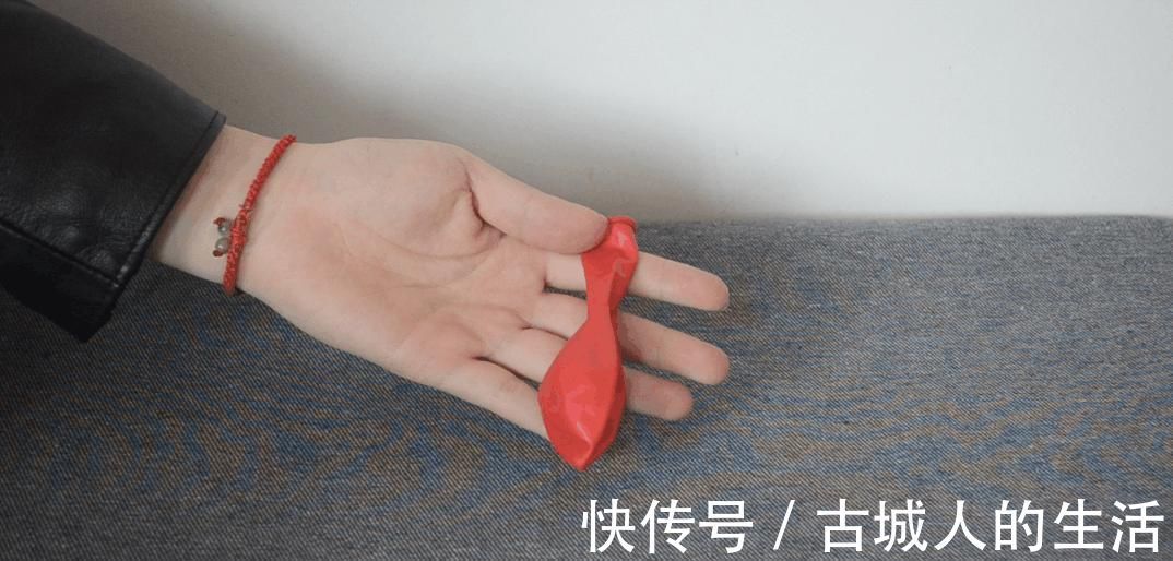 洁厕液|把气球放在马桶里面, 能解决家家户户都困扰的难题, 简直太实用了