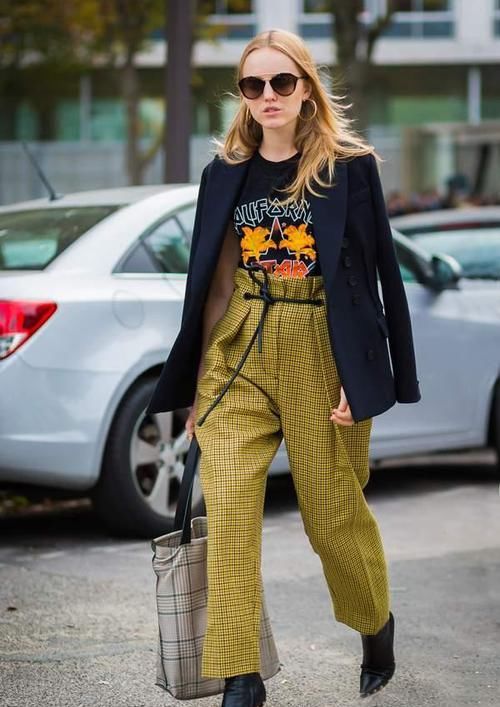 ?大衣里面穿什么才时尚？今年推荐这3种“内搭”，减龄保暖又耐看