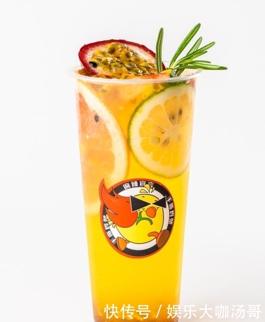 饮料|阿姨早餐店卖鸡架,用油饼卷着吃,老板怕食客噎到又推出饮料