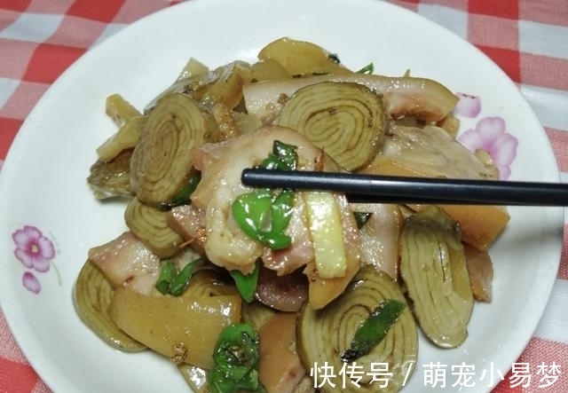 熟猪头肉和什么菜一起炒最好吃?大厨教你一招,香辣不腻超下饭