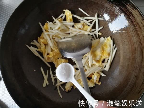 营养均衡|它是穷人的“阿胶”,每天炒一盘,淡化色斑,肌肤越来越细腻