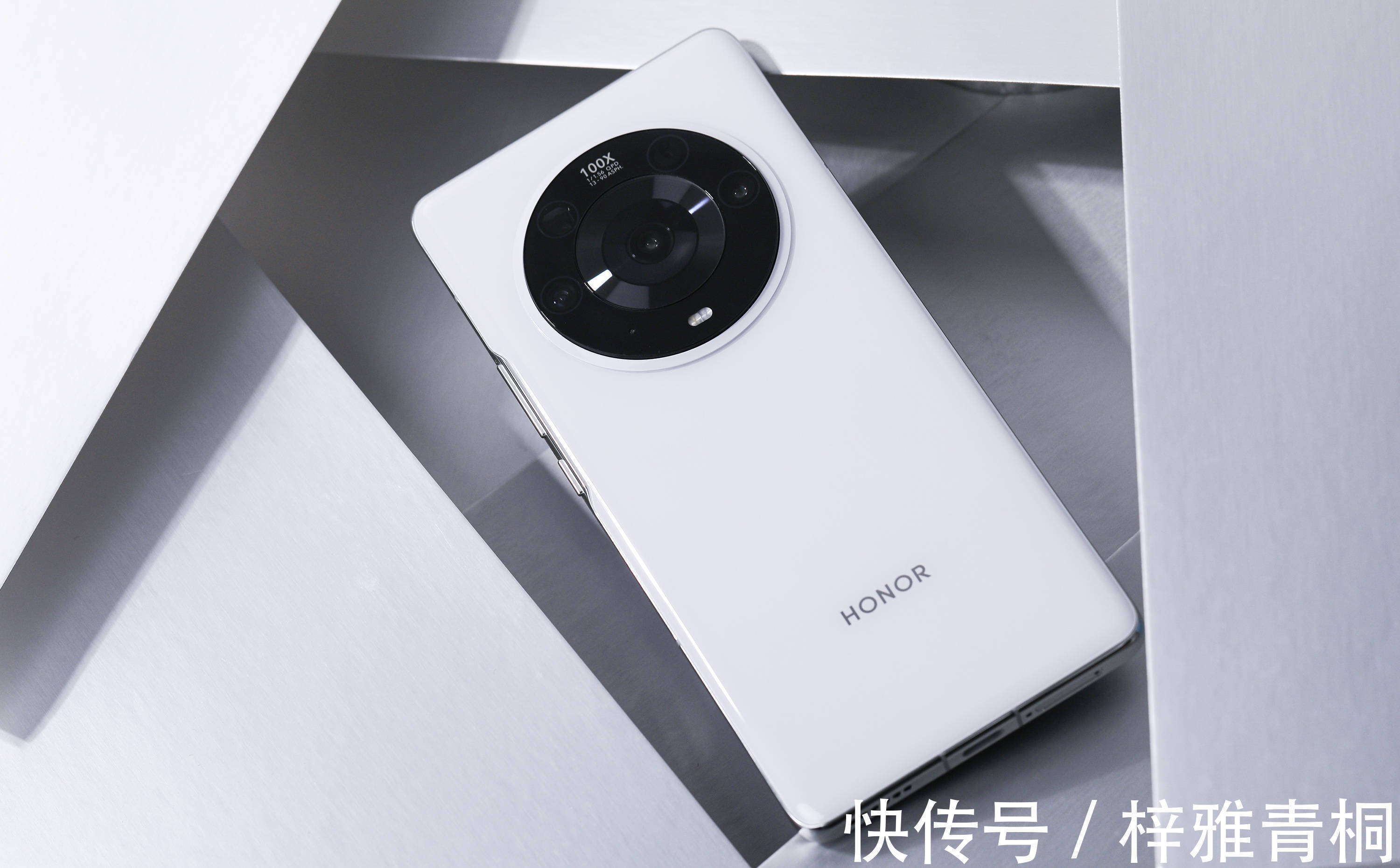 手机|荣耀机皇诞生，100倍变焦+骁龙888Plus，12+256G卖5999