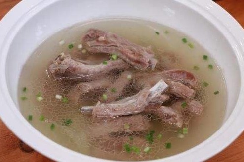 焯水|清炖排骨,排骨不能直接焯水,否则排骨塞牙腥味大,这么做才好吃