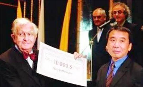 日本|村上春树:因父亲是侵华日本军,于是拒绝生育以及吃中国菜