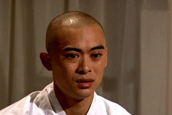 桃花岛&虚竹的儿子是谁?书中早有提示,秘密藏在桃花岛上