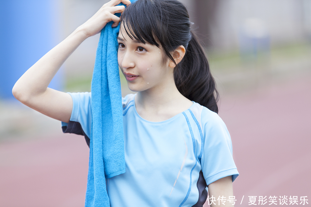 多汗|有人再热也不出汗,有人不动一身汗?老中医:多汗补气,无汗养血