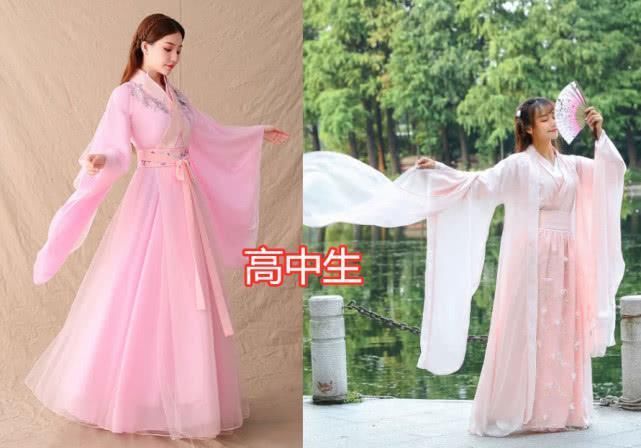 大学生|同样是“选汉服”,初中生VS高中生,看到大学生:哥哥,我们一起穿好嘛?
