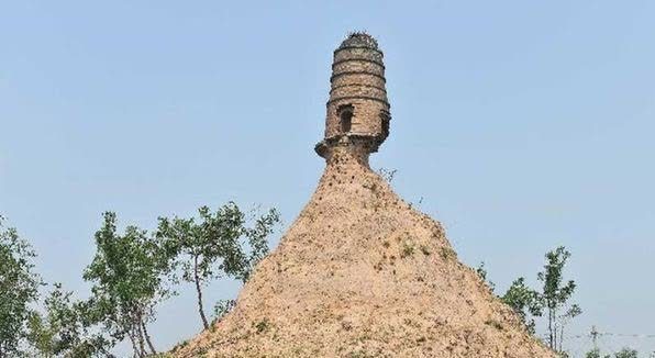 古塔|塔基只剩下一半，却已支撑了几百年的古塔，被称为“塔坚强”