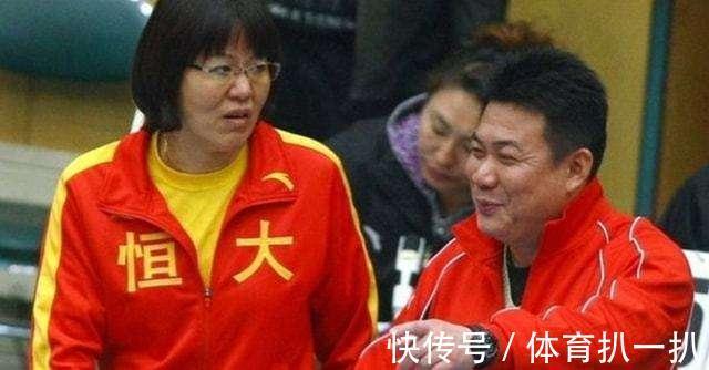 主帅|郎平为何退出女排主帅竞选?人民日报说公道话,王宝泉空欢喜一场