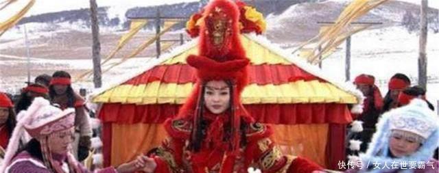 怀孕|公主在和亲途中遇到劫匪,之后莫名怀孕!被退婚后就地建起了城堡